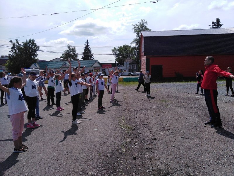 В Козульском районе прошла «Зарядка со стражем порядка»